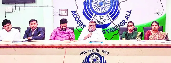 కేసుల పరిష్కారంపై ప్రత్యేక దృష్టి సారించాలి 