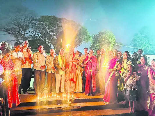 గోదావరినదికి మహాహారతి