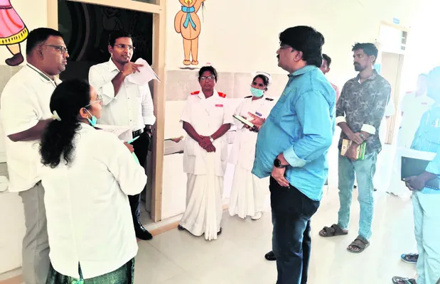 మోడల్‌ సీహెచ్‌సీలుగా తీర్చిదిద్దుదాం 