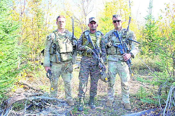 యుద్ధ అభ్యాస్‌లో మనోడు