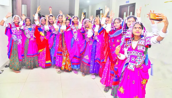 ఉత్సాహంగా యువజనోత్సవం