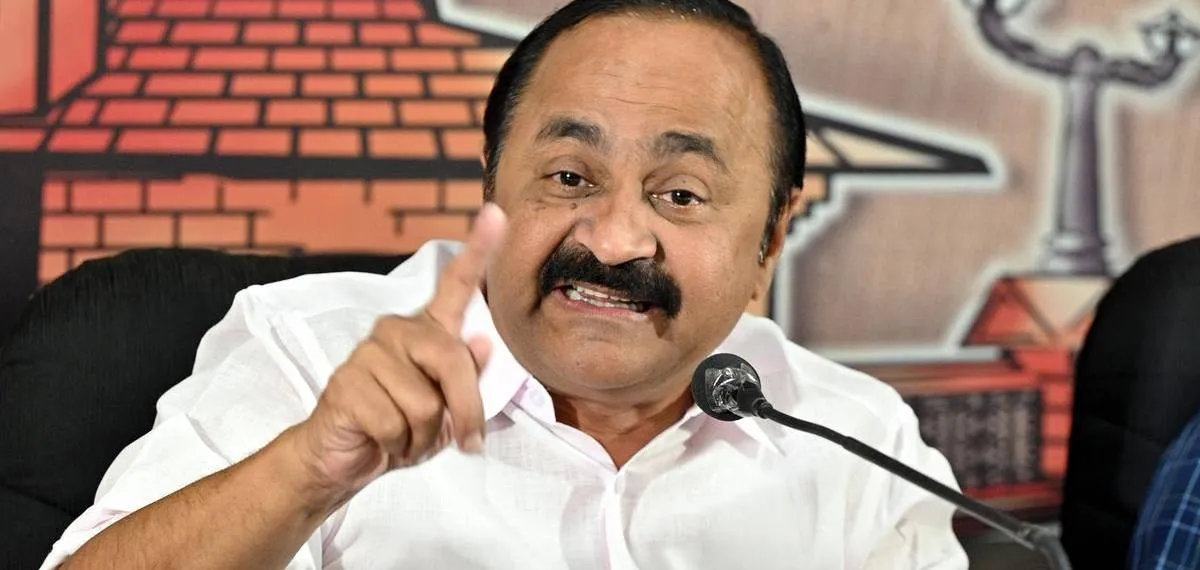 sabarimala chaos opposition blames government for failing to control crowd