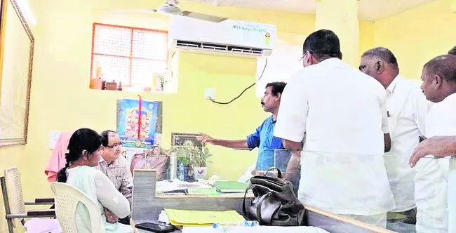 నాణ్యమైన ఆహారం  అందించాలి 
