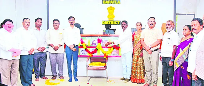 గిరిజనుల సంక్షేమానికి కృషి