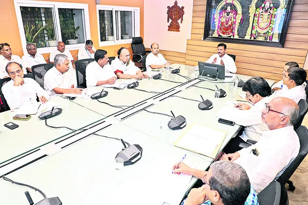 పండుగ వాతావరణంలో పద్మావతీ బ్రహ్మోత్సవాలు 