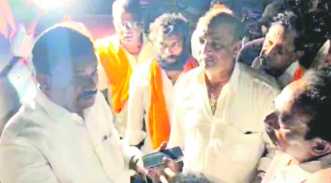 కూటమిలో ప్రొటోకాల్‌ వివాదం