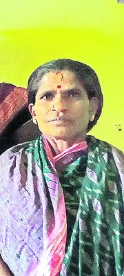 వంశధారలో మహిళ గల్లంతు 