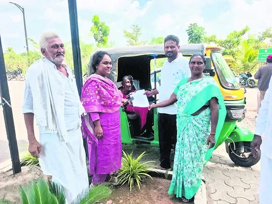 27ఏళ్ల తర్వాత రూ.2.81 లక్షల పరిహారం