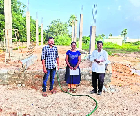 పట్టణాల్లో జీ ప్లస్‌ వన్‌ ఇళ్లు