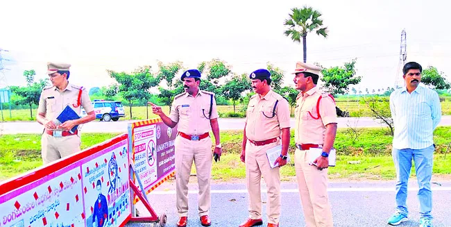 ప్రయాణ సమయంలో జాగ్రత్తలు పాటించాలి