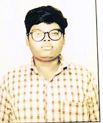 రోడ్డు ప్రమాదంలో చిన్నారి మృతి 