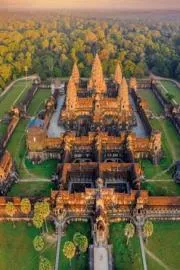 Angkor Wat the largest temple In Cambodia And 8th Wonder of The World4