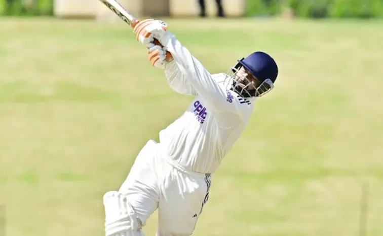 IND A vs SA A 1st Unofficial Test Day 4: Pant Departs For 90 India In Deep Trouble