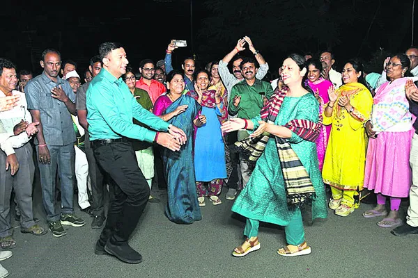 అవార్డు జోష్‌..