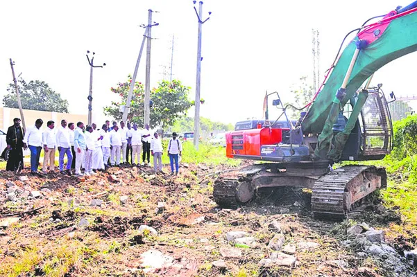 శరవేగంగా రహదారి పనులు 