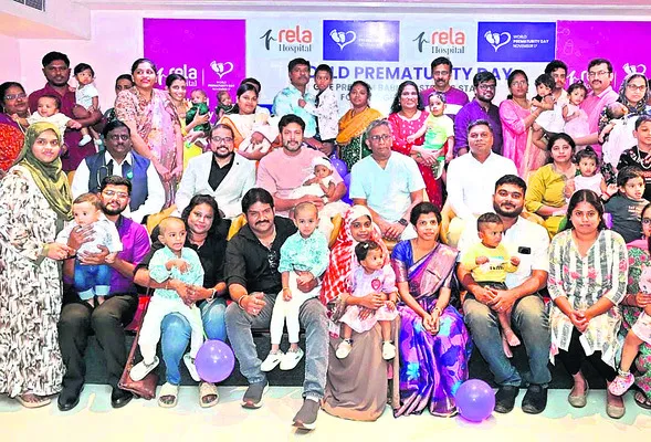 డాక్టర్లే రియల్‌ హీరోలు 