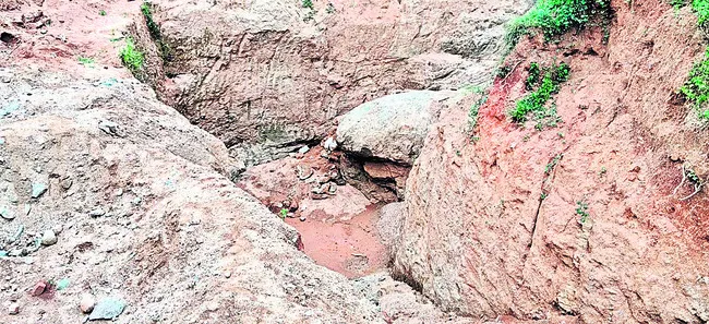 గుప్త నిధుల కలకలం 