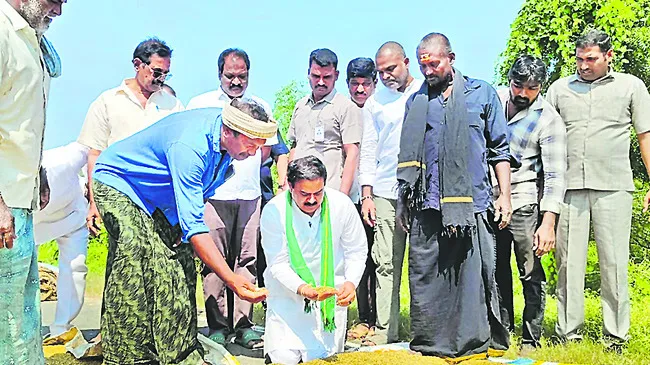 పారదర్శకంగా ధాన్యం కొనుగోళ్లు 