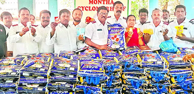 తుపాను బాధిత కుటుంబాలకు సాల్వేషన్‌ ఆర్మీ సాయం 