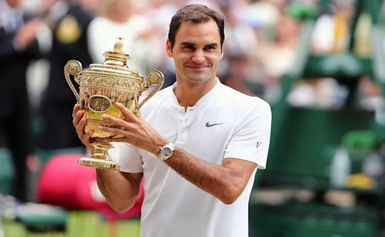 Roger Federer elected into the International Tennis Hall Of Fame