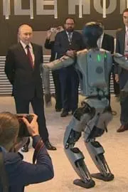 Robot Dance Front of Russia President Vladimir Putin