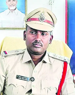 రిటైర్డ్‌ ఎంఈవోకు  సైబర్‌ వల 