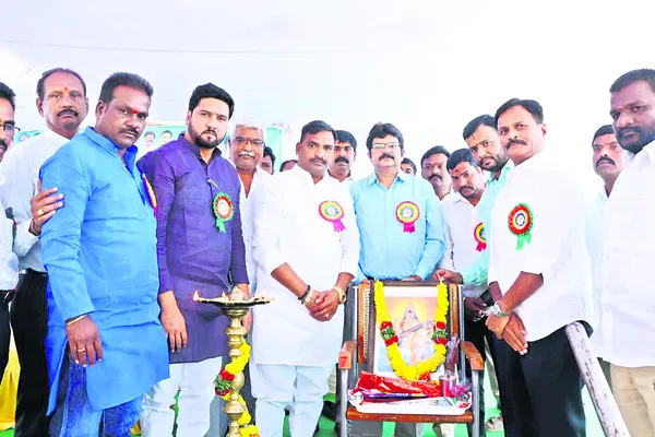 గ్రంథాలయాలు.. విజ్ఞాన భాండాగారాలు