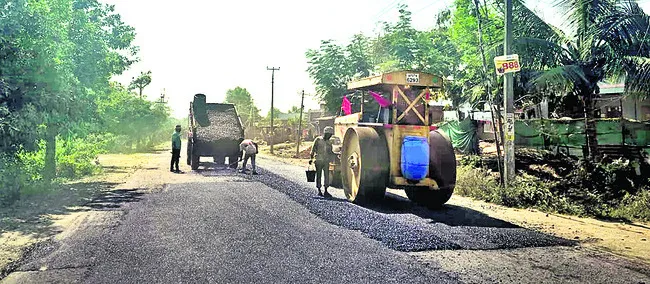 ఆర్‌అండ్‌బీ రహదారులపై ప్యాచ్‌వర్క్‌