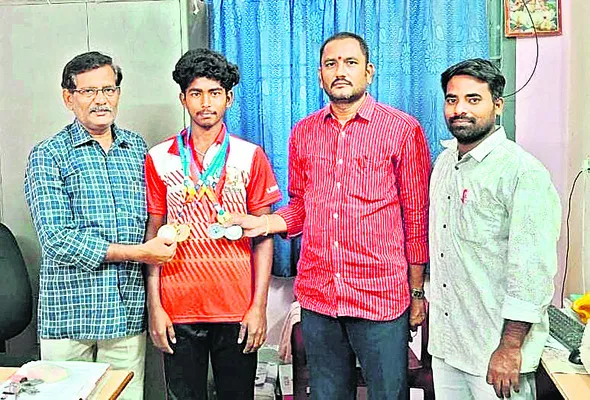 ఆర్చరీ పోటీల్లో గూడూరు విద్యార్థికి పసిడి పతకం