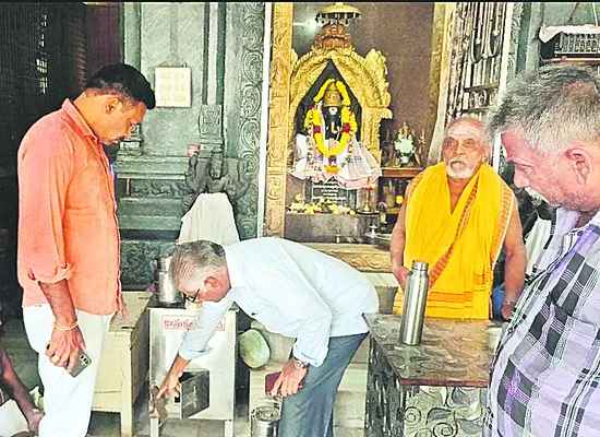 దేవుని సొమ్ముకు భద్రత కరువు 