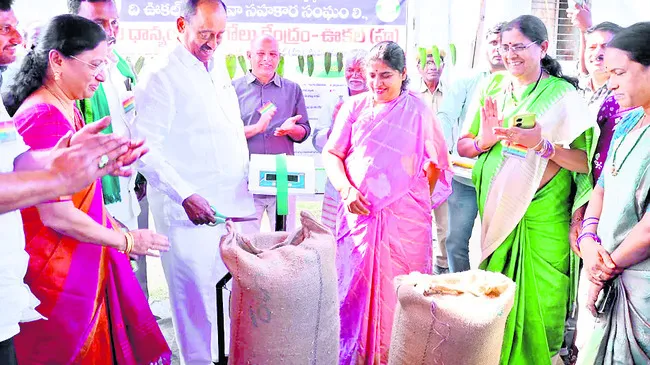 సహకార సంఘాలతో రైతులకు మేలు