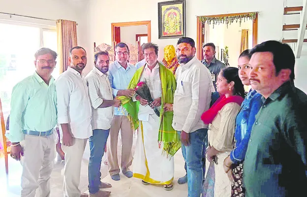 ప్రభుత్వానికి మంచి పేరు తేవాలి: మంత్రి దామోదర 