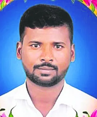 సెల్ఫీ వీడియో తీసుకుని యువకుడి ఆత్మహత్య 