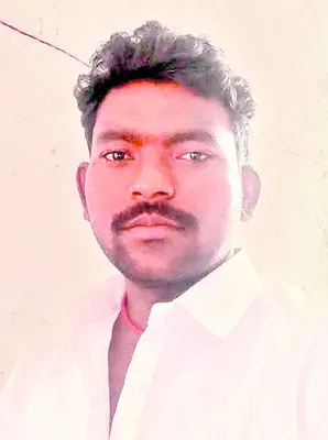 రోడ్డు ప్రమాదంలో యువకుడి దుర్మరణం 