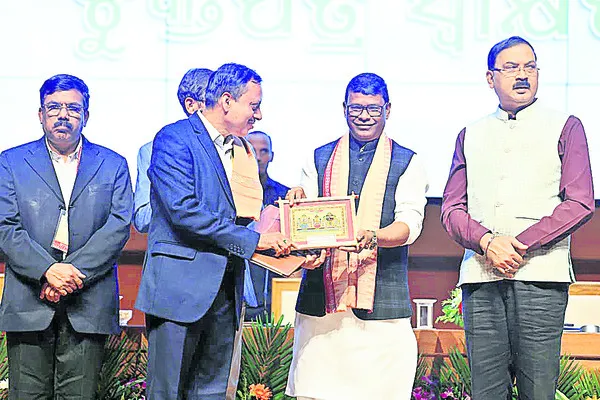 ఔషధ మొక్కల పెంపకానికి అంగీకారం 