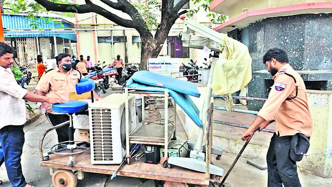 మేం చెప్పిన పని చేయాల్సిందే.. 