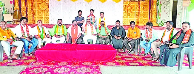 బీజేపీని విమర్శించే స్థాయి కవితది కాదు