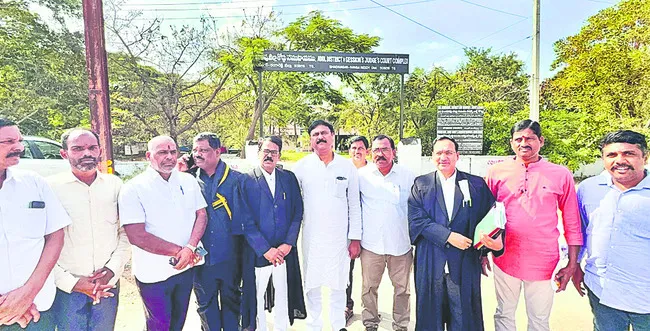 17 ఏళ్ల తర్వాత కేసు కొట్టివేత