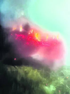 గడ్డివామికి నిప్పు 