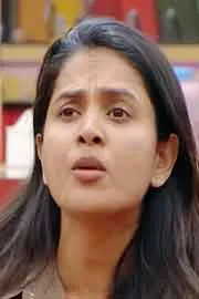 Bigg Boss 9 Telugu: Bigg Fight Between Divya and Thanuja Puttaswamy15