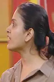 Bigg Boss 9 Telugu: Captaincy Task Between Suman Shetty and Rithu Chowdary9