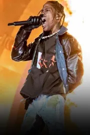 Travis Scott Concert Lost Mobiles And Gold Chains Worth1