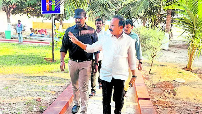 సూర్యలంకలోని హరిత రిసార్ట్స్‌ను అభివృద్ధి చేస్తాం 