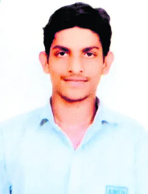 ప్రమాదవశాత్తూ చెరువులో మునిగి విద్యార్థి మృతి 