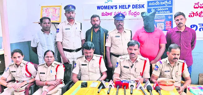 దొంగ అరెస్టు