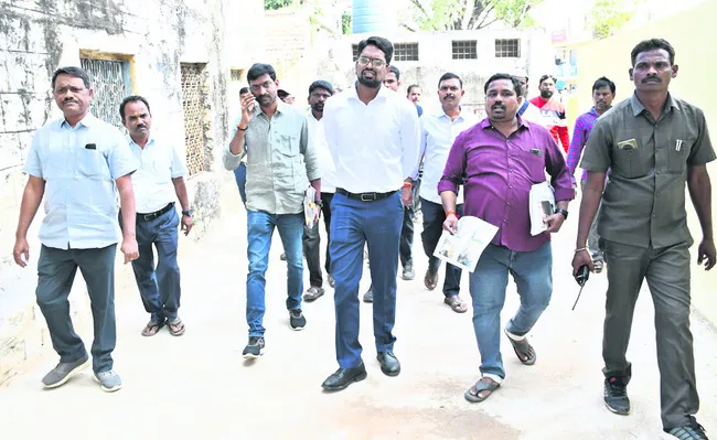 వార్షిక పరీక్షల్లో ఉత్తమ ఫలితాలు సాధించాలి 