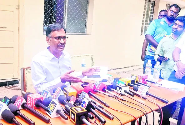 డెయిరీని అభివృద్ధి చేయడమే తప్పా