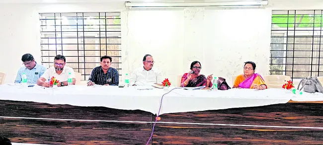 తక్కువ పెట్టుబడితో ఉత్పాదకత పెంచుకోవాలి