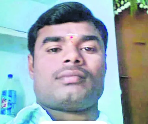 అనుమానాస్పద స్థితిలో మృతి