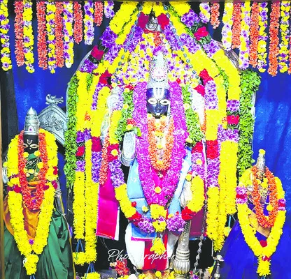 తొలి తిరుపతిలో భక్తుల రద్దీ 